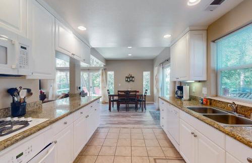 Creekside & Cozy - Foto 10