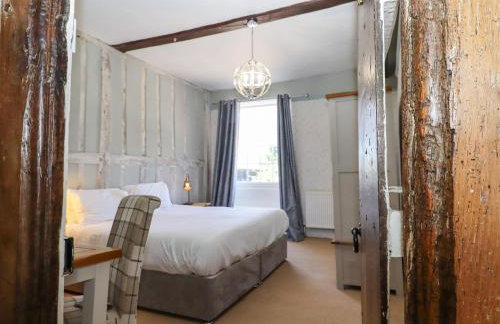 Solton Manor - Photo 22