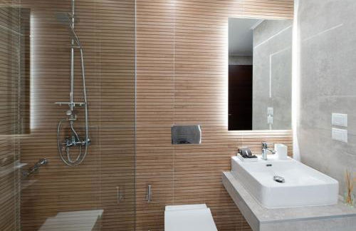 Veria Panorama Luxury Suite With Garden. - Photo 17