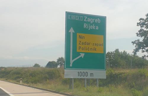 Gabriella House - Photo 49