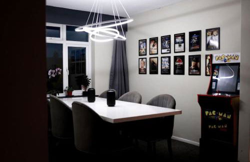 Whole House In Northampton - Photo 10