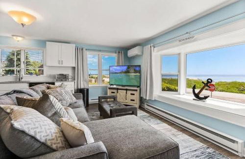 Snug Seaside Views From Couch Walk to Beach - Foto 1