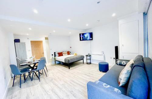 Cozy Studio Flat with FREE WiFi in Islington near Upper Street, Highbury & Angel Station by NourNest Apartments - Foto 6