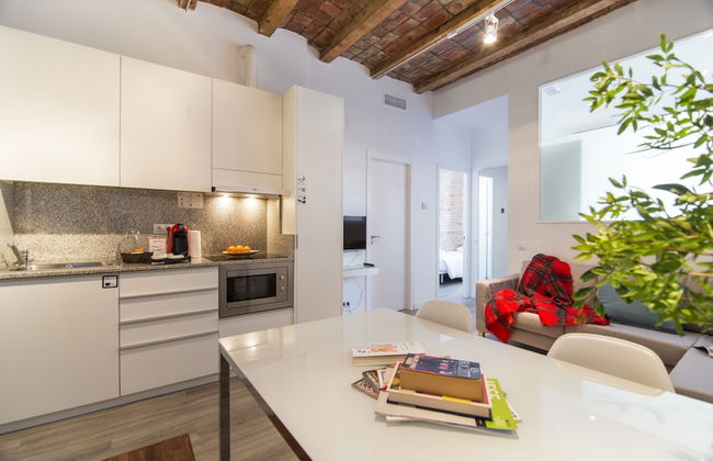 Happy People Sagrada Familia - Foto 39