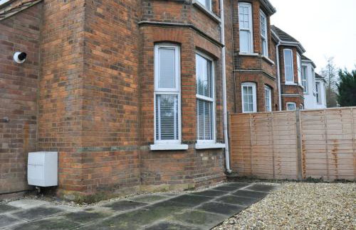 Bedford Rd Apartment Ideal for Hospital & Town Centre - Foto 73