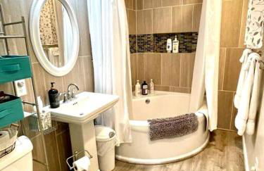 Charming Cottage with Fire Pit and Barbecue in Cadiz, Kentucky - Foto 10