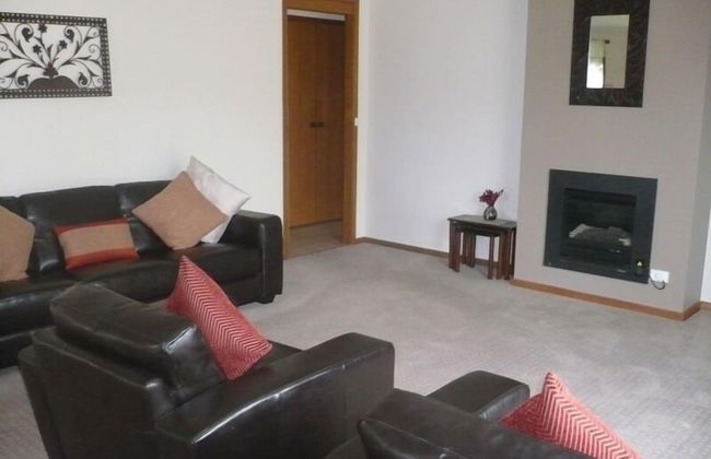 Parklake Holiday Units - Photo 9