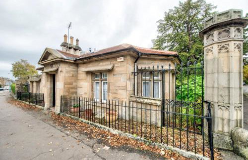 GuestReady - Classic Charm near Holyrood Park - Foto 45