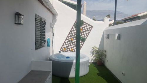 CHALET CON JACUZZI CLIMATIZADO, BARBACOA Y CERCA DE LA PLAYA - Foto 2