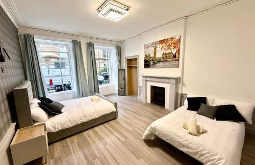 The Handy Hub Luxury Victorian Apartment - Fast WiFi & Central Edinburgh - Photo 7