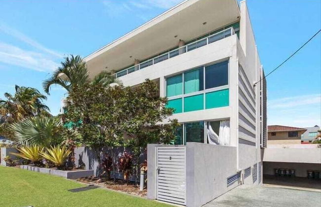 Mermaid Beach Luxury Penthouse - Photo 49