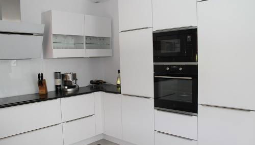 Modern 4 bedroom villa, air-conditioning, swimming pool, private gardens - Foto 5, pet friendly, minibar