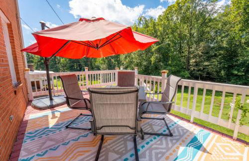 Martinsville Gem - Fireplace, Pets, Near the Park - Foto 2