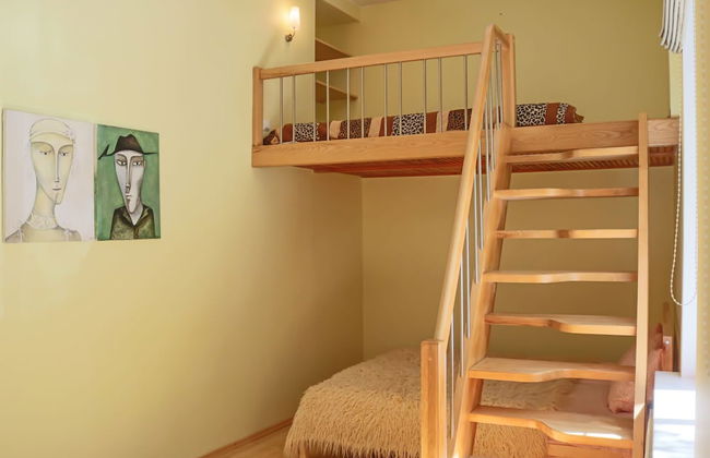 Great Apartment near Town Hall - Photo 13