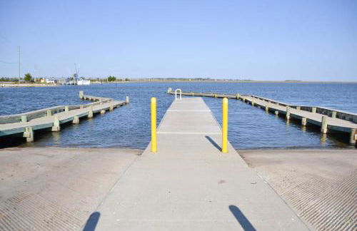 3BR Waterfront Home Fishing Boating Views - Foto 21