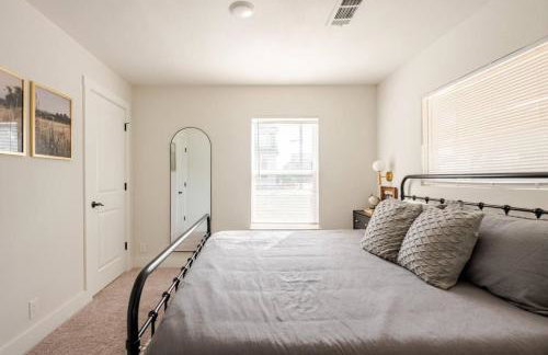 Remodeled 4BR 2BA Steps from Georgetown Square - Foto 29