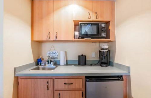 Steps from the Beach, Pool Access - Foto 13