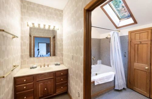 Private Berkshires Home On 5+ Acres Rustic & Chic - Foto 26