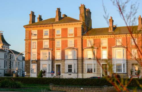 Sea Views Stunning 2 Bedroom Apartment # - Foto 3