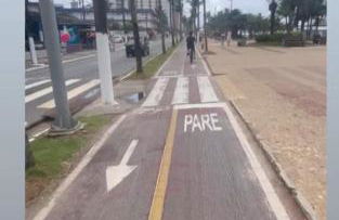 APTO BEIRA MAR - ACONCHEGANTE _ VARANDA GOURMET - WIFI - NETFLIX - TV A CABO - PRAIA GRANDE - Photo 63