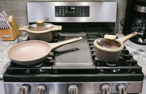 Newly Renovated! Beautiful home with game room. - Foto 13