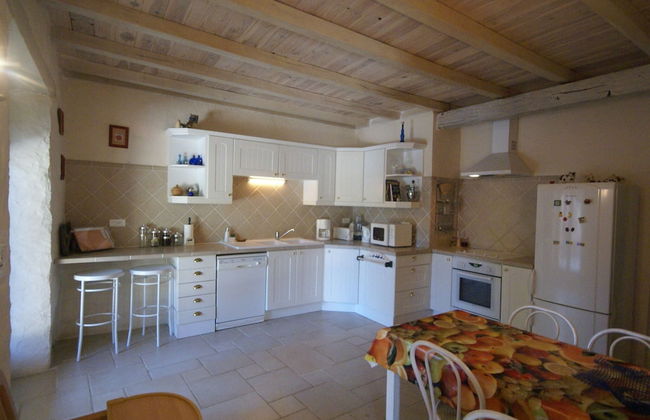 Holiday Home in Saint-laurent-de-la-salle With Pool - Foto 39