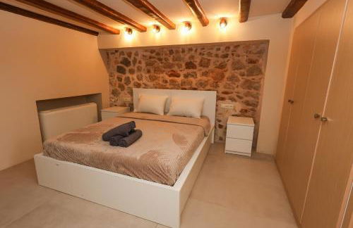 Aeolian Stone Villa - Photo 12