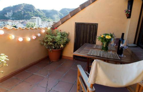 Ático con terraza en Graus-Pirineo de Huesca - Foto 8