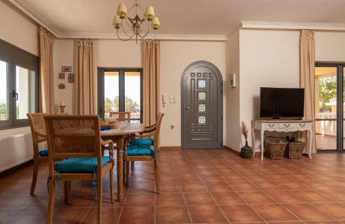 Marika Seaside Villa - Photo 6