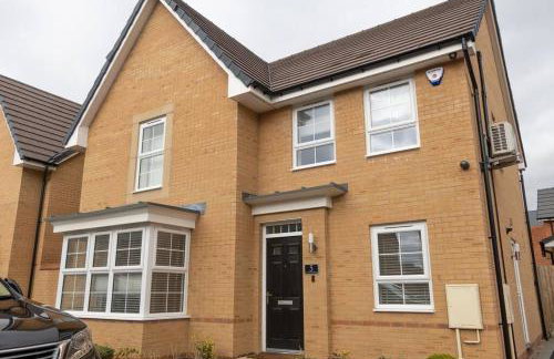 5 Swiftsure - Stunning 4 Bed Home, free parking - Foto 1