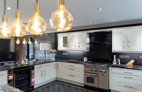 The Luxury House - Foto 45