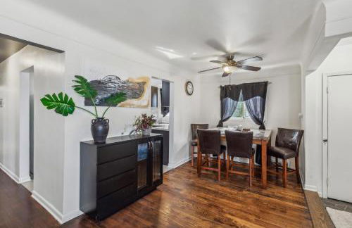 Queen G2 Mansion 3 Bedroom Home by RedAwning - Foto 28