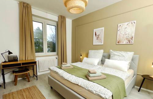 Moderne Wohnung mit Balkon ideal für Familien und Geschäftsreisende - Photo 1