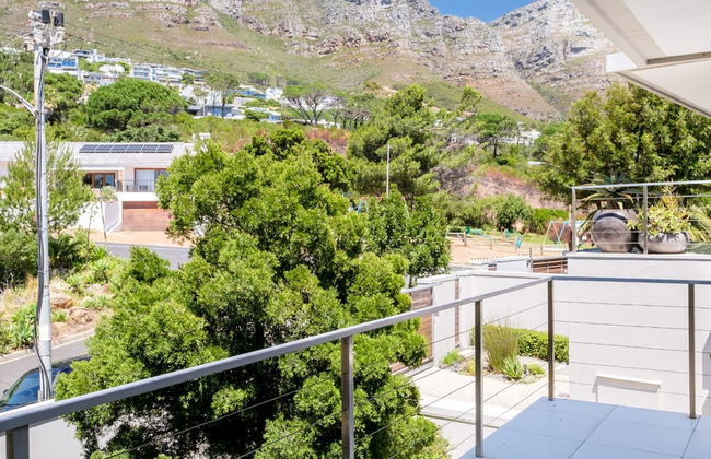 Seaside Elegance at Numa Villa - Foto 25