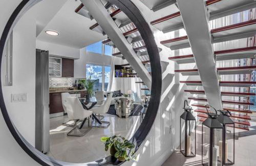 Luxury 2BD Corner Loft with Stunning Miami River View - Foto 6