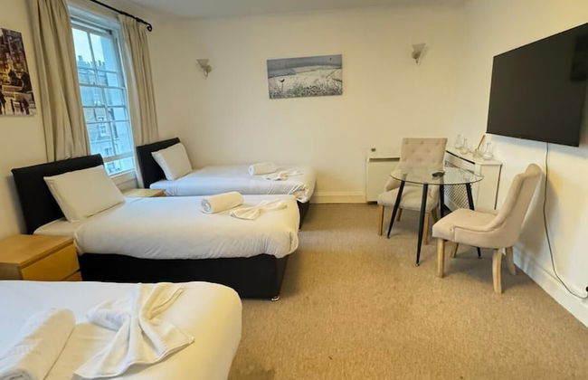 Baker Street Apartments - Photo 25