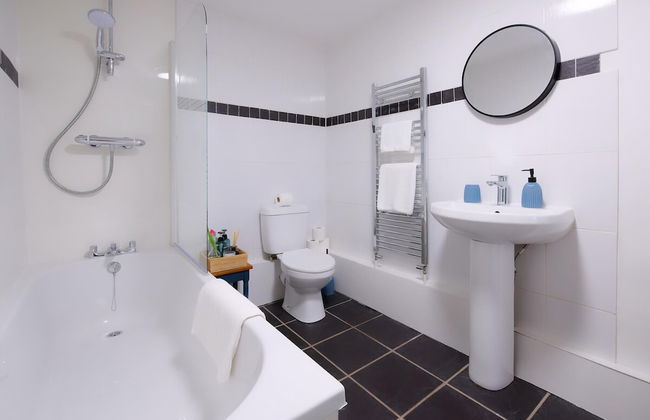 3 Bed Home near Hiking Trails & Parks - Foto 40