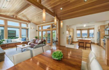 The Castle Rock Estate by Avantstay Steps From Arch Cape Beach w/ Hot Tub & Sauna - Foto 23