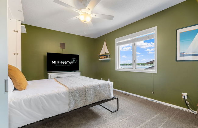 The Giraffe House - Photo 13