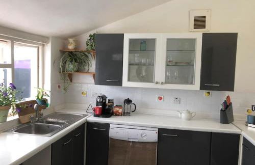 House in Drymen Village with free local health club access - Photo 5