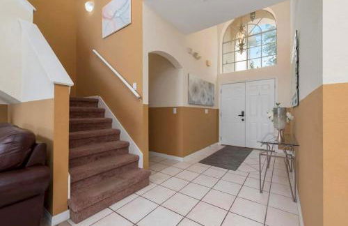 Grand Panoramic 5BR Pool Home near Disney Parks - Foto 23