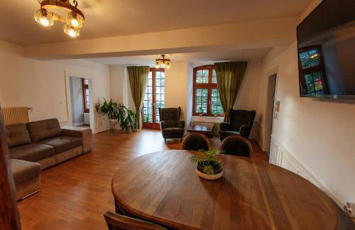 La Cure grand appartement familial 3 chambres avec terrasse et parking à 10 minutes de Colmar - Foto 2