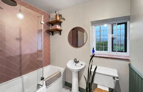 Bossington Green Cottage - Photo 18