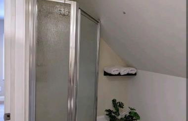 Hot tub Home 20 minutes from Niagara Falls - Foto 14