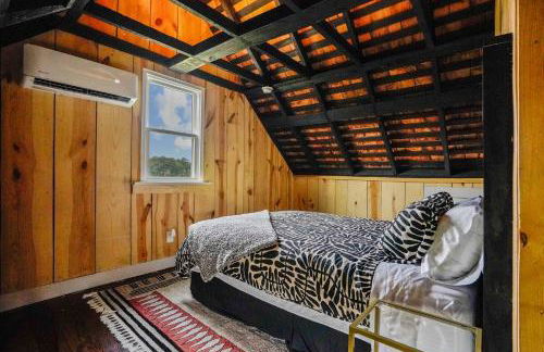 Charming 2BR with Fire Pit on Farm - 10 Min to Wharf - Foto 17