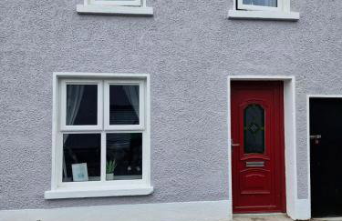 The Little Red Door - Photo 2