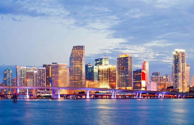 Miami Private Yacht Ride - Photo 5