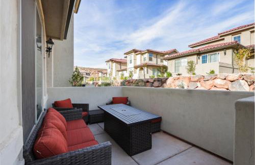 Adventure Base Camp Pet Friendly with Resort Living Pool, Arcade, Pickle-ball - Foto 36