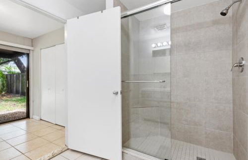 The Home in The Oaks - By Avi - Foto 13