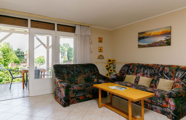 2 bedroom House in Balatonszárszó with garden and terrace - Photo 7